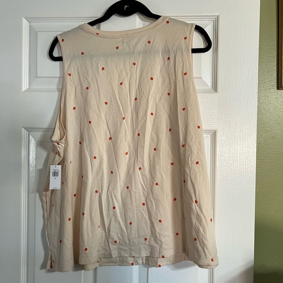 Old Navy tank top - Picture 2 of 4